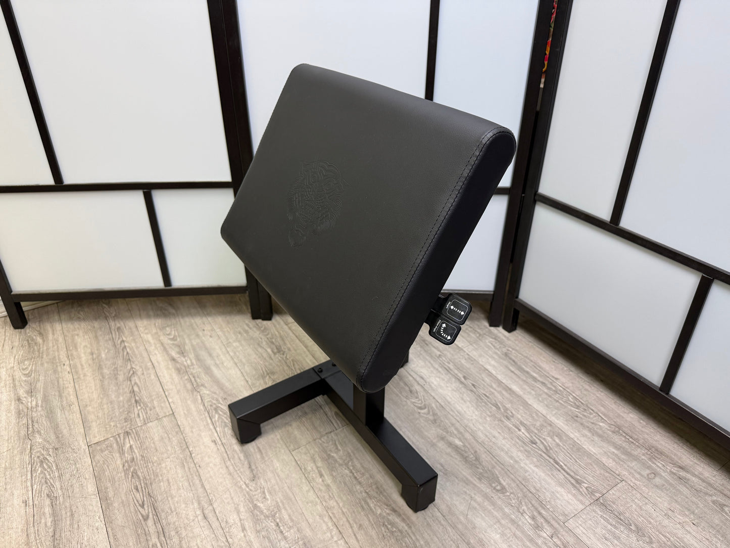 GGS Premium Pneumatic Armrest - Heavy Duty Shop Option