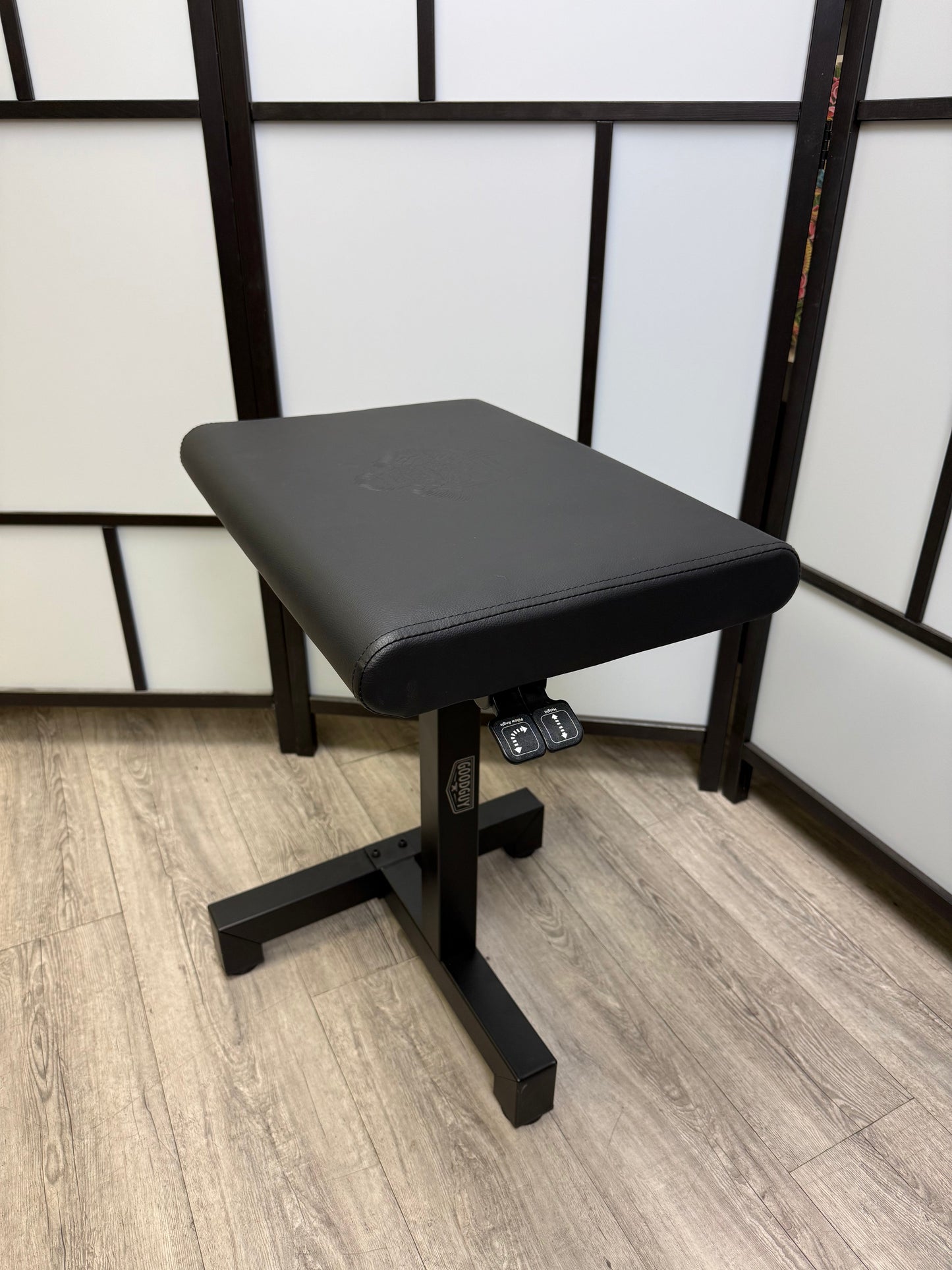 GGS Premium Pneumatic Armrest - Heavy Duty Shop Option